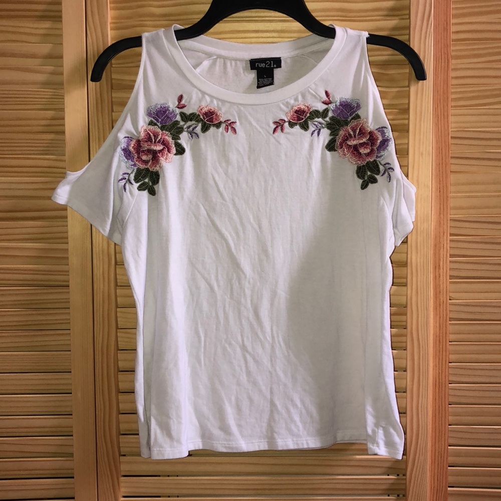 White Off the Shoulder floral shirt